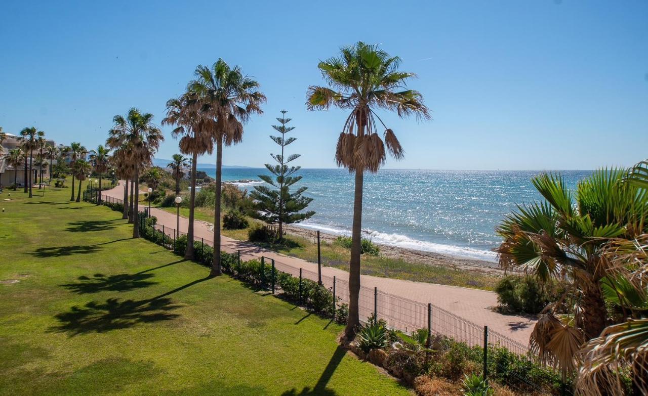 Fantastic Beachfront Apartment Estepona Exteriér fotografie