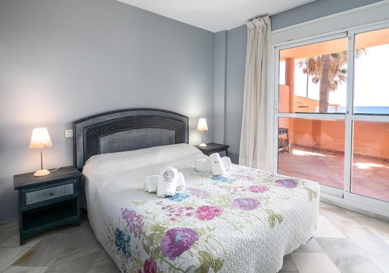 Fantastic Beachfront Apartment Estepona Exteriér fotografie