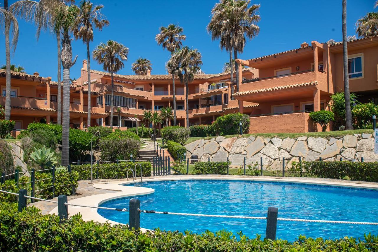 Fantastic Beachfront Apartment Estepona Exteriér fotografie